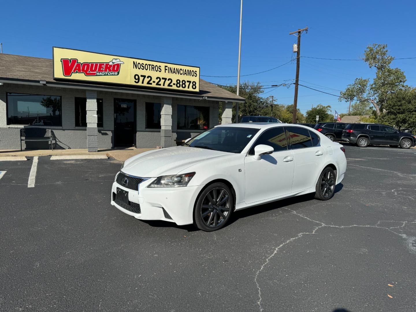 2014 Lexus GS (JTHBE1BL3E5) , located at 945 E. Jefferson Blvd, Dallas, TX, 75203, (214) 943-7777, 32.752514, -96.811630 - Photo#0